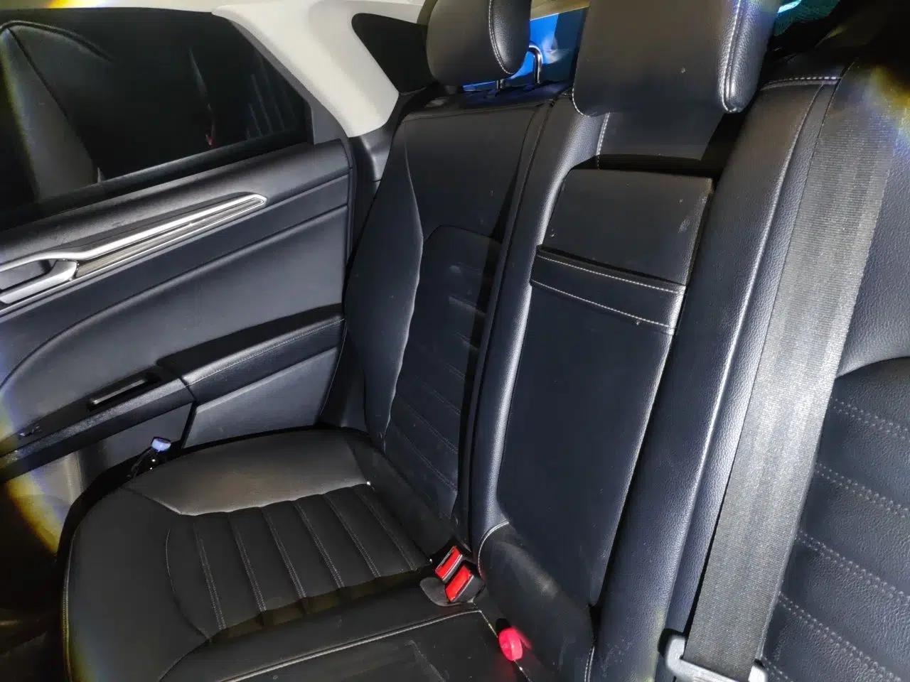 Used Ford Mondeo New Energy 2018 2.0 PHEV Smart-Controlled Fashion Edition China VI Standard — миниатюра 17