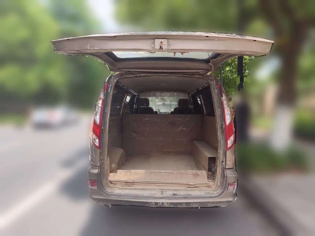 Used Foton Scenic G5 2020 2.0L Long-Wheelbase Flat-Roof 6-Seater Multi-Purpose Passenger Vehicle 1TZS — миниатюра 19