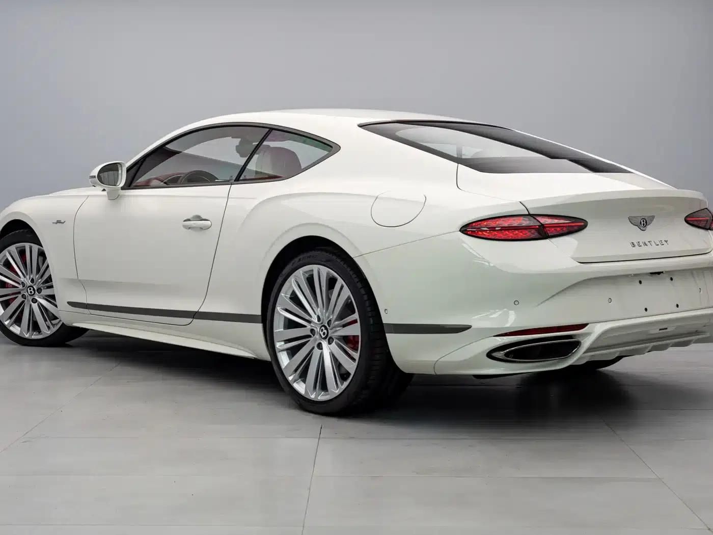 2025 Continental Plug-in Hybrid GT Ultimate Edition — миниатюра 20