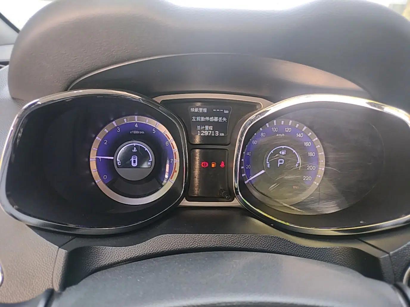 Used JAC Group Refine S5 2015 1.5T Automatic Elite Model — миниатюра 14