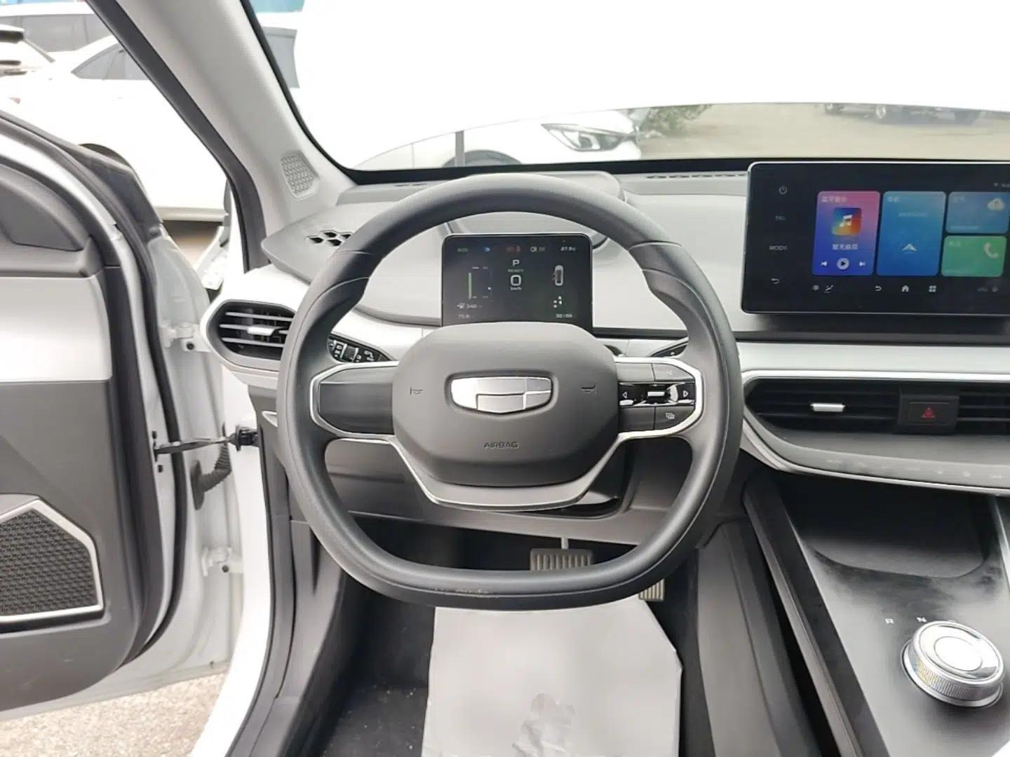 Used Geometry A 2024 410KM Travel Edition — миниатюра 13
