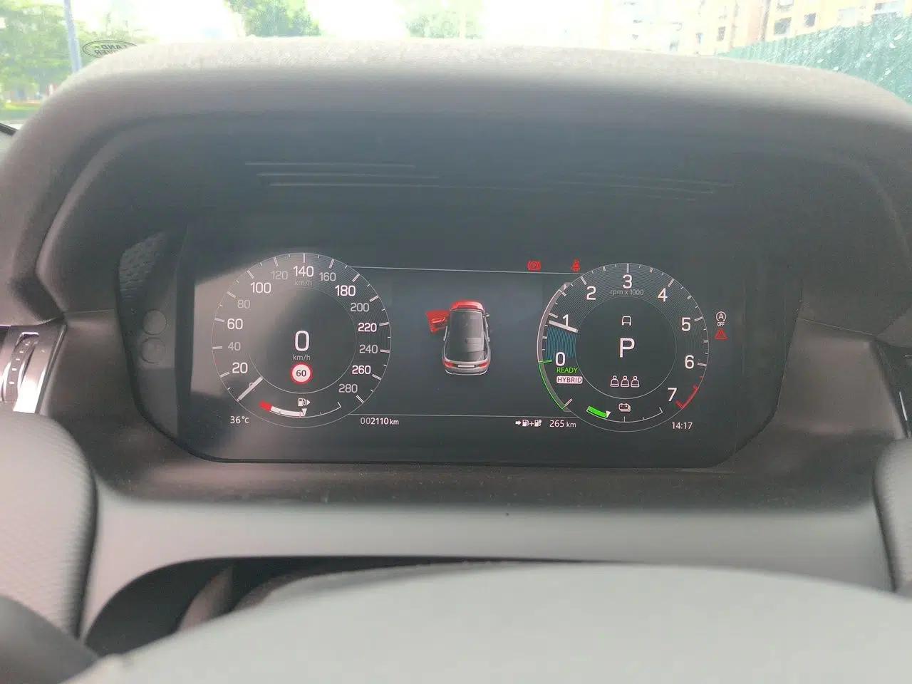 Used Land Rover Discovery Sport New Energy 2023 1.5T P300e Plug-in Hybrid Electric Version — миниатюра 11