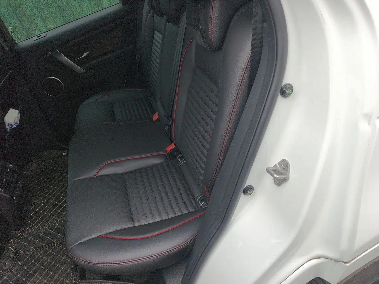 Used Land Rover Discovery Sport New Energy 2023 1.5T P300e Plug-in Hybrid Electric Version — миниатюра 17