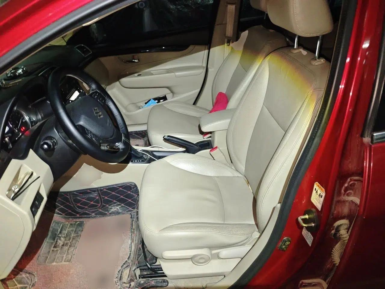 Used Suzuki Alivio 2015 1.6L Automatic Luxury Model — миниатюра 15