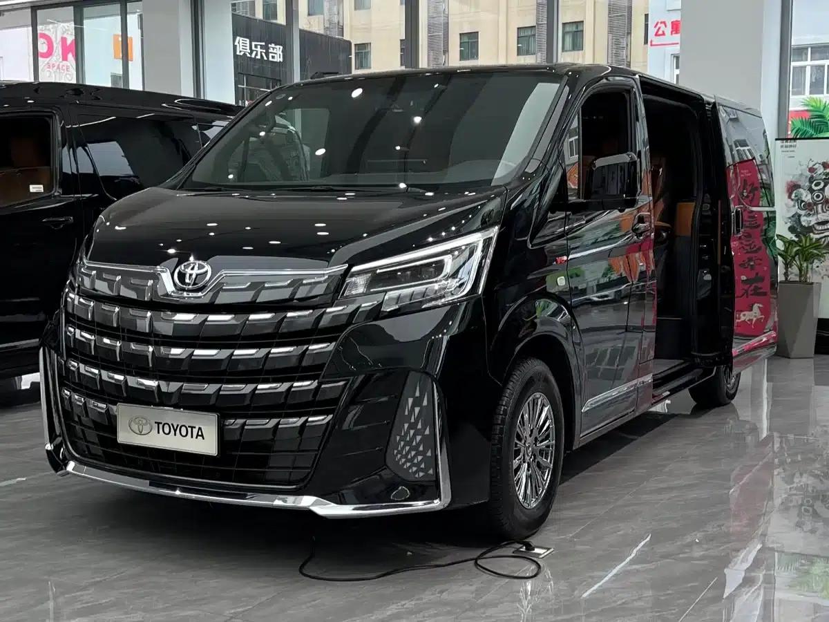 2025 HIACE 3.5L Automatic — миниатюра 1