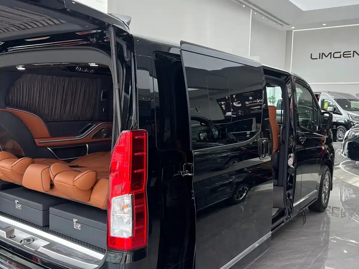 2025 HIACE 3.5L Automatic — миниатюра 18