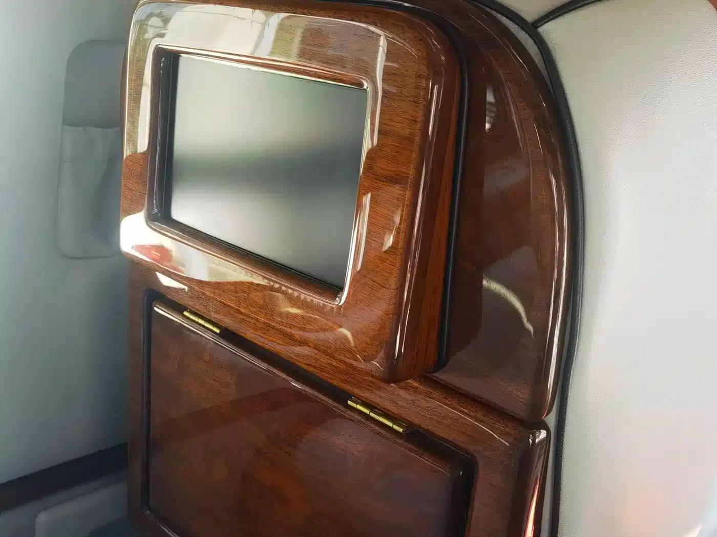 2011 SAVANA 6.0L Business Star 10-seater — миниатюра 11