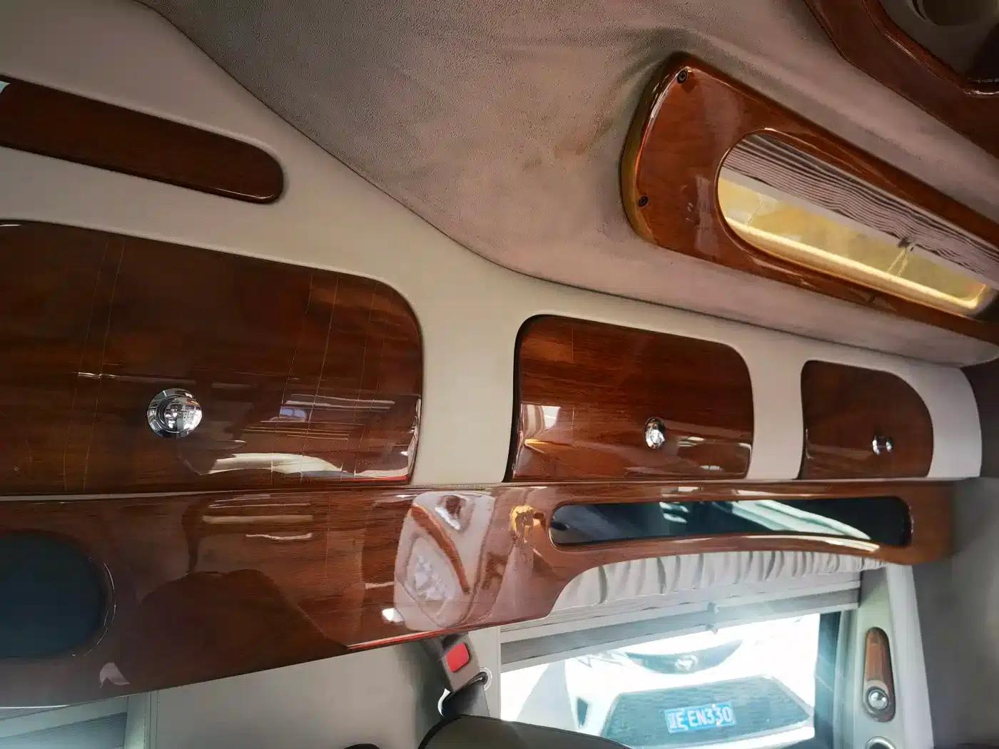 2011 SAVANA 6.0L Business Star 10-seater — миниатюра 10