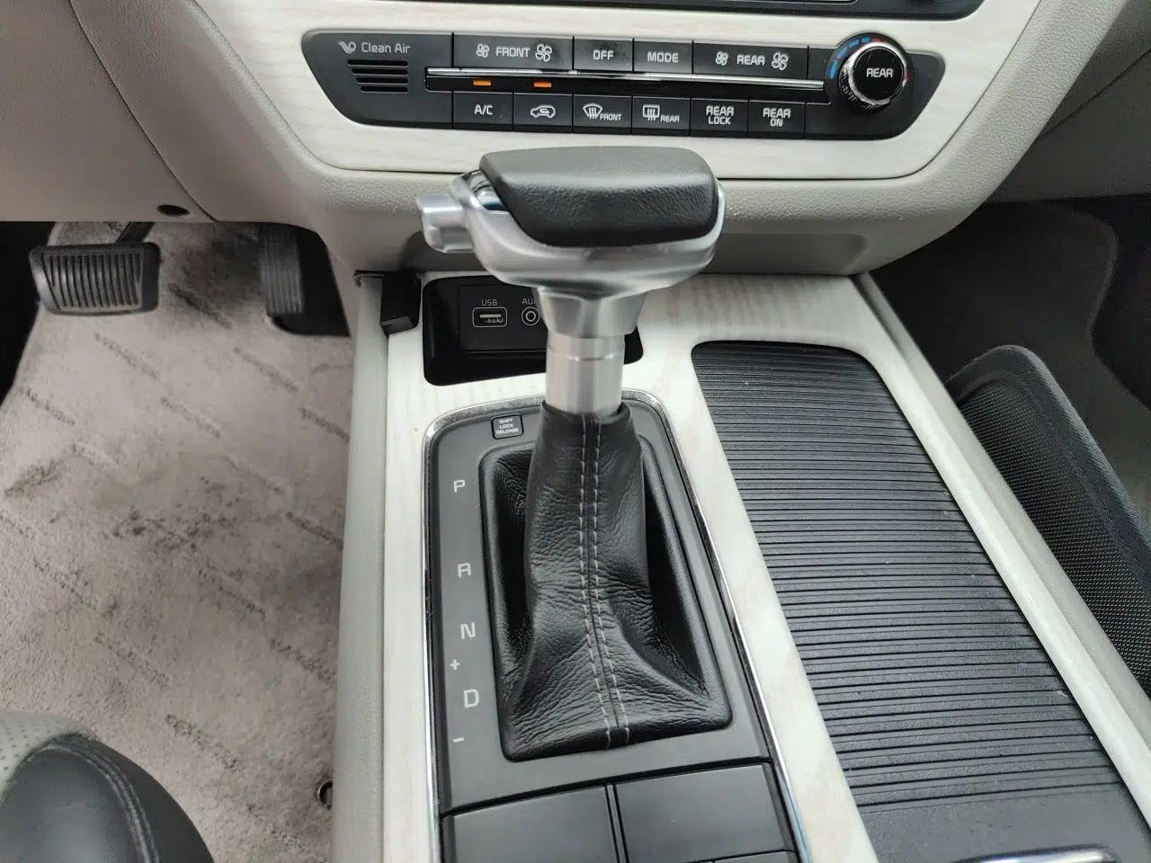 Used Kia Carnival 2015 3.3 GDI Luxury Edition China IV Standard — миниатюра 14