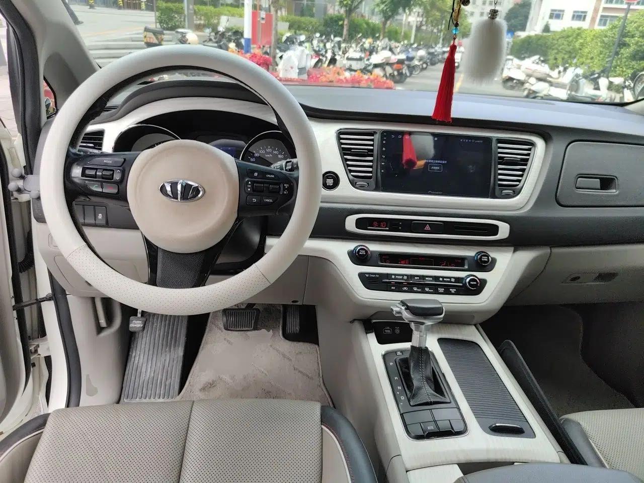 Used Kia Carnival 2015 3.3 GDI Luxury Edition China IV Standard — миниатюра 9