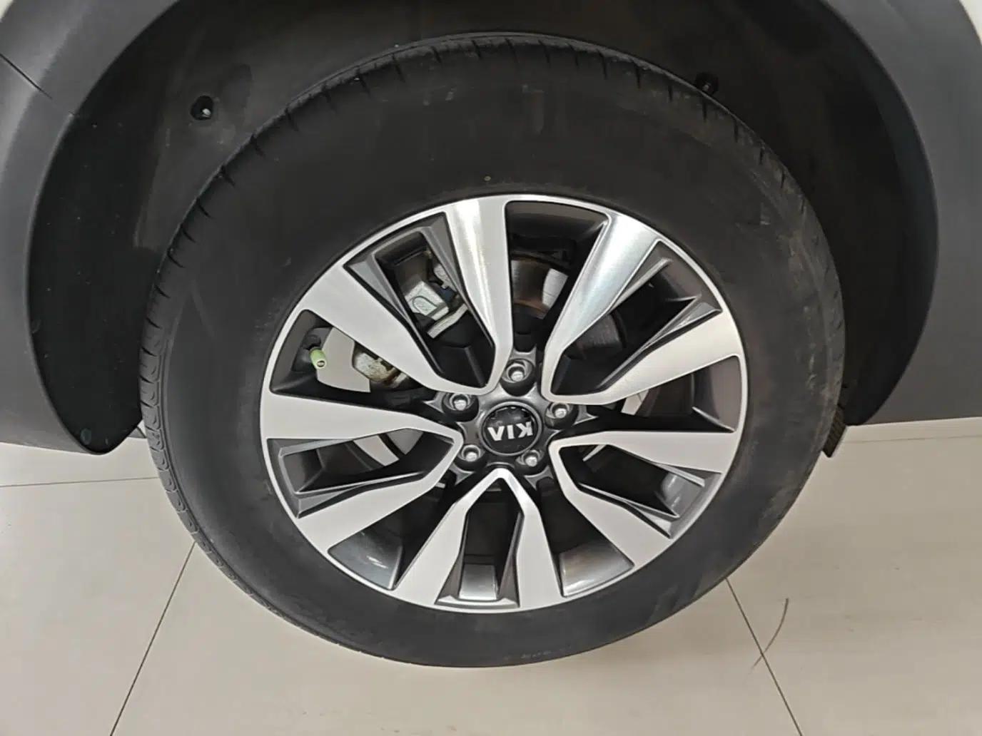 Used Kia KX7 2020 2.0T Automatic Two-Wheel Drive GLS 7-Seater — миниатюра 11