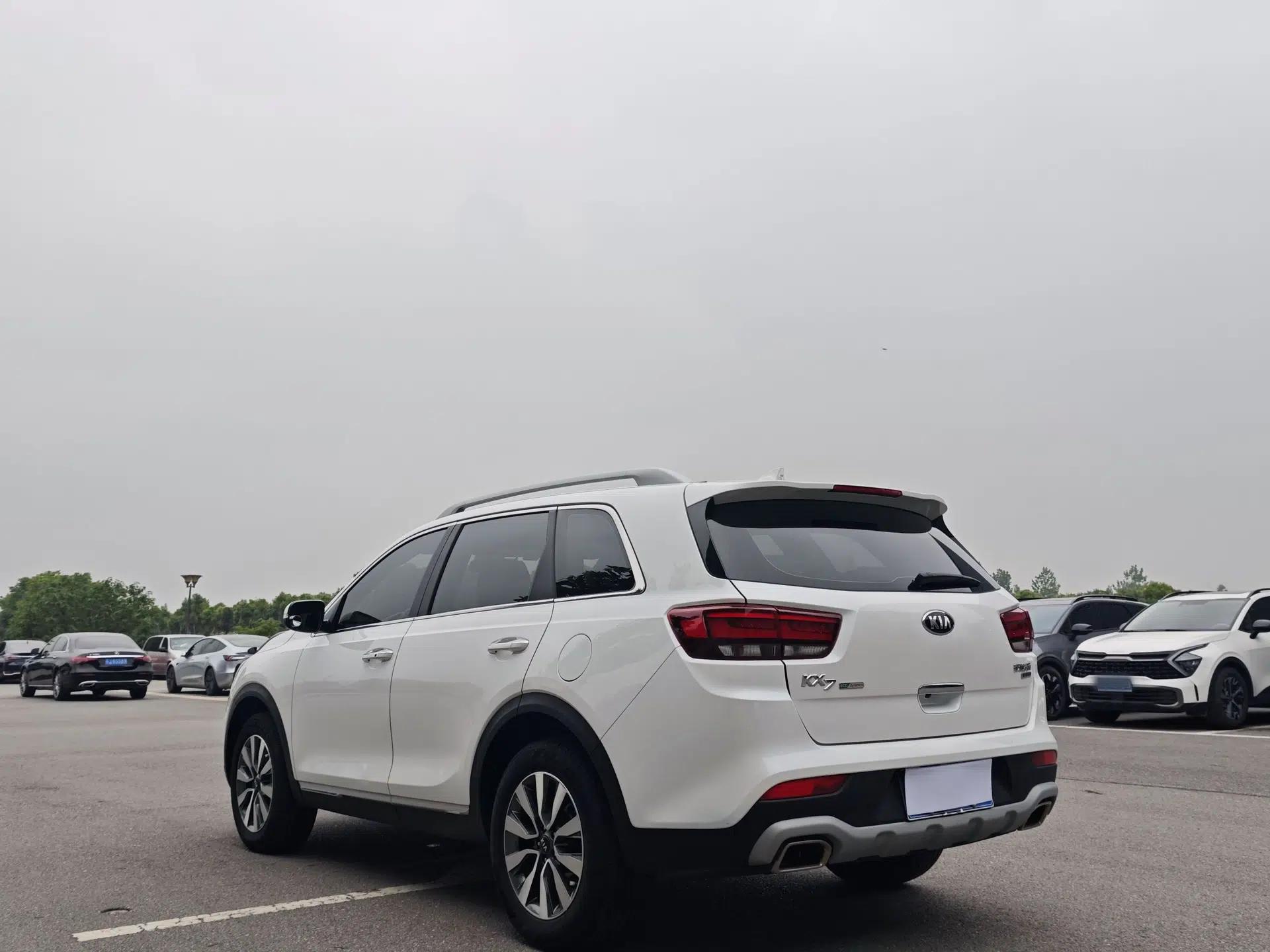 Used Kia KX7 2020 2.0T Automatic Two-Wheel Drive GLS 7-Seater — миниатюра 19