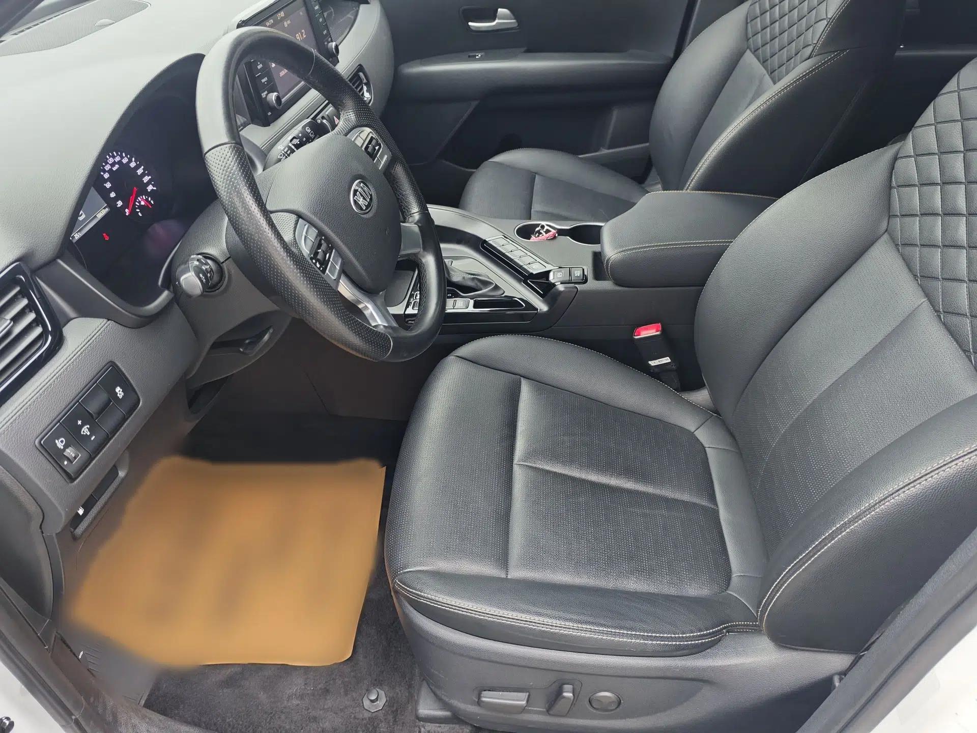 Used Kia KX7 2020 2.0T Automatic Two-Wheel Drive GLS 7-Seater — миниатюра 32
