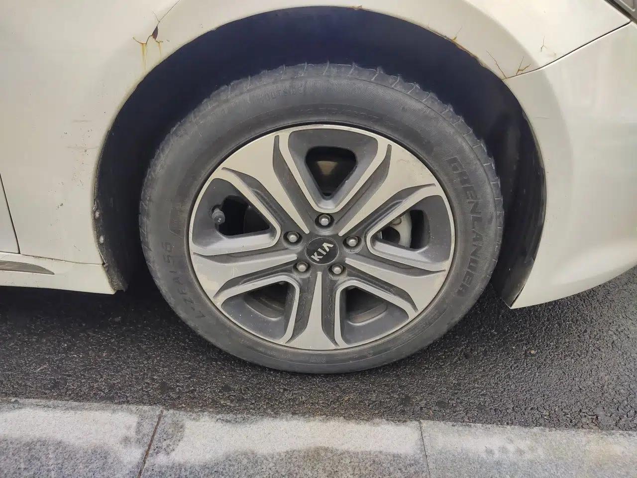 Used Kia K5 New Energy 2018 2.0L Smart Enjoyment Version — миниатюра 8