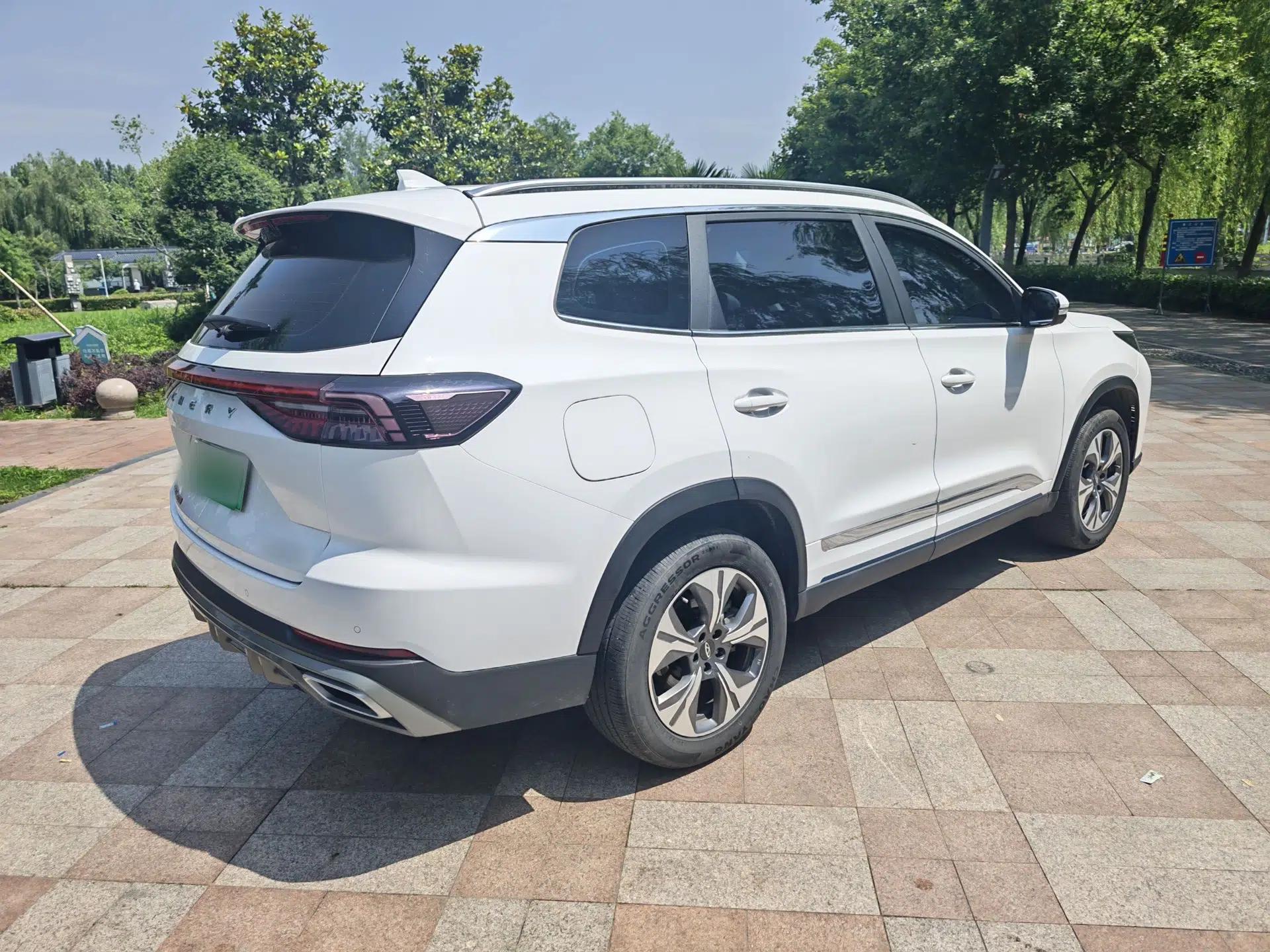 Used Chery Tiggo 8 PRO New Energy 2023 Champion Edition 1.5T 100km King's Version — миниатюра 16
