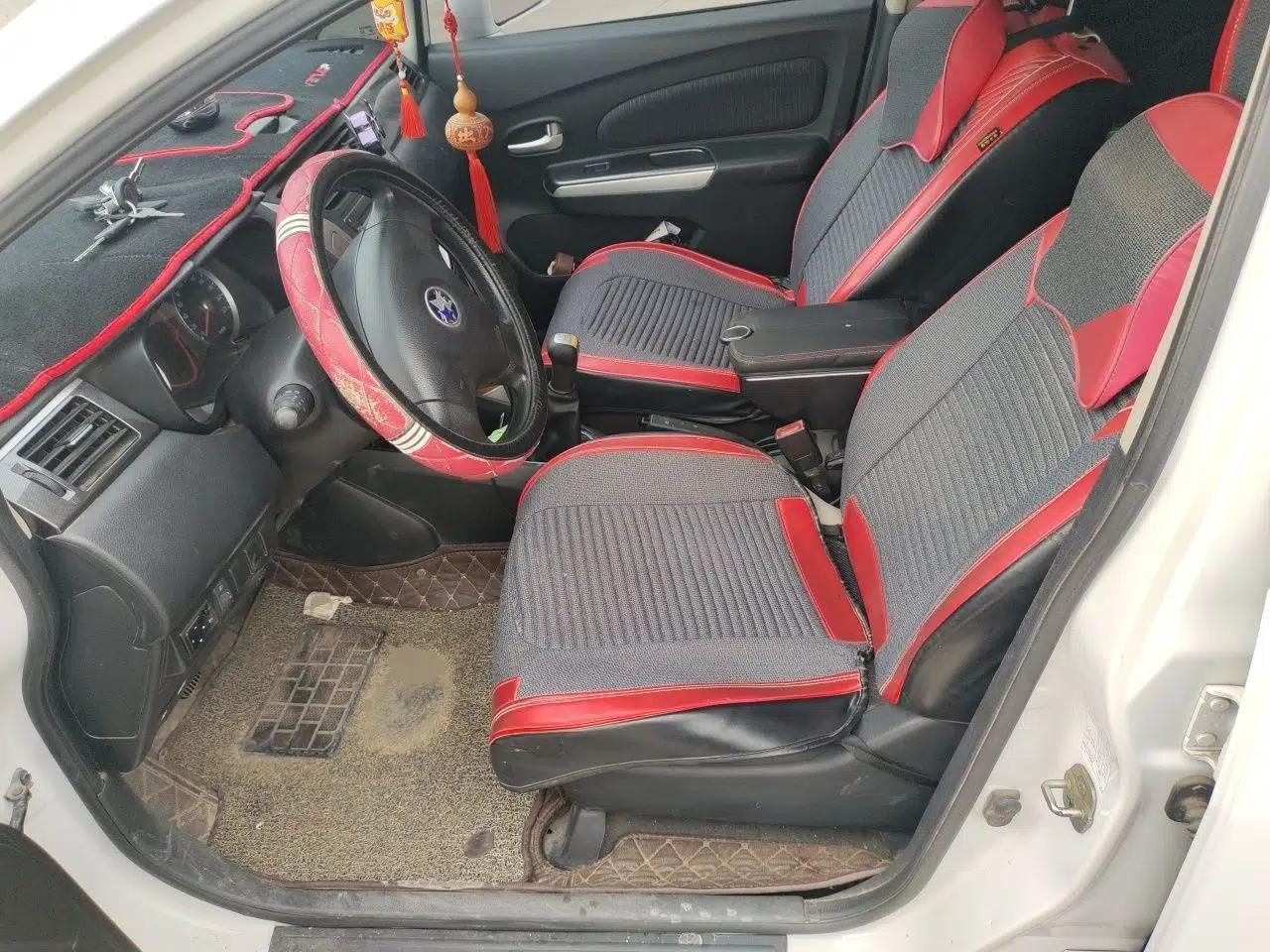 Used Venucia R50X 2015 1.6L Manual Trend Edition — миниатюра 15