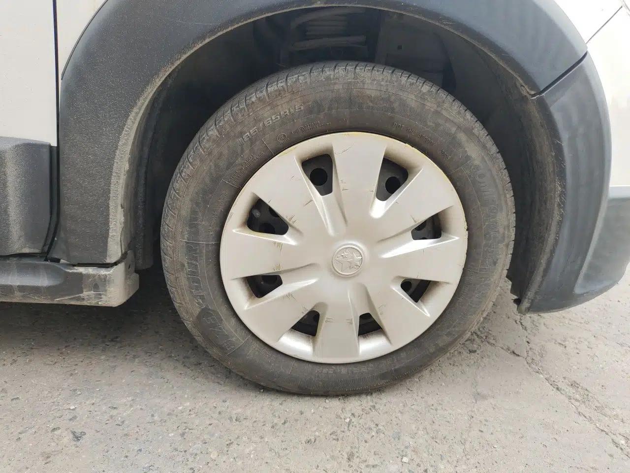 Used Venucia R50X 2015 1.6L Manual Trend Edition — миниатюра 8
