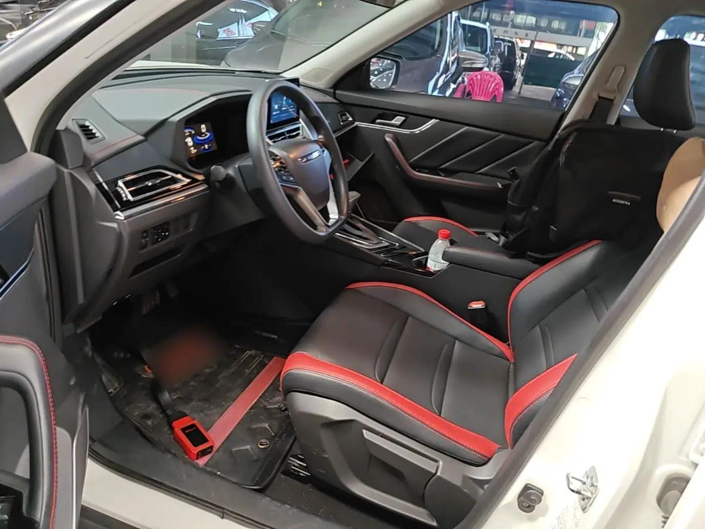 Used Venucia T60 2020 1.6L CVT Smart Drive Version China VI Standard — миниатюра 17