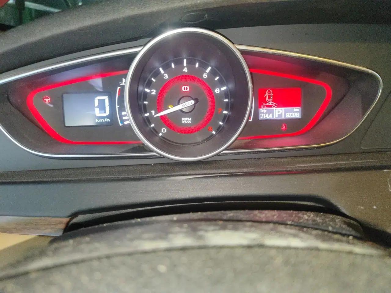 Used Roewe 550 2013 550D 1.8T Automatic Premium Edition — миниатюра 12