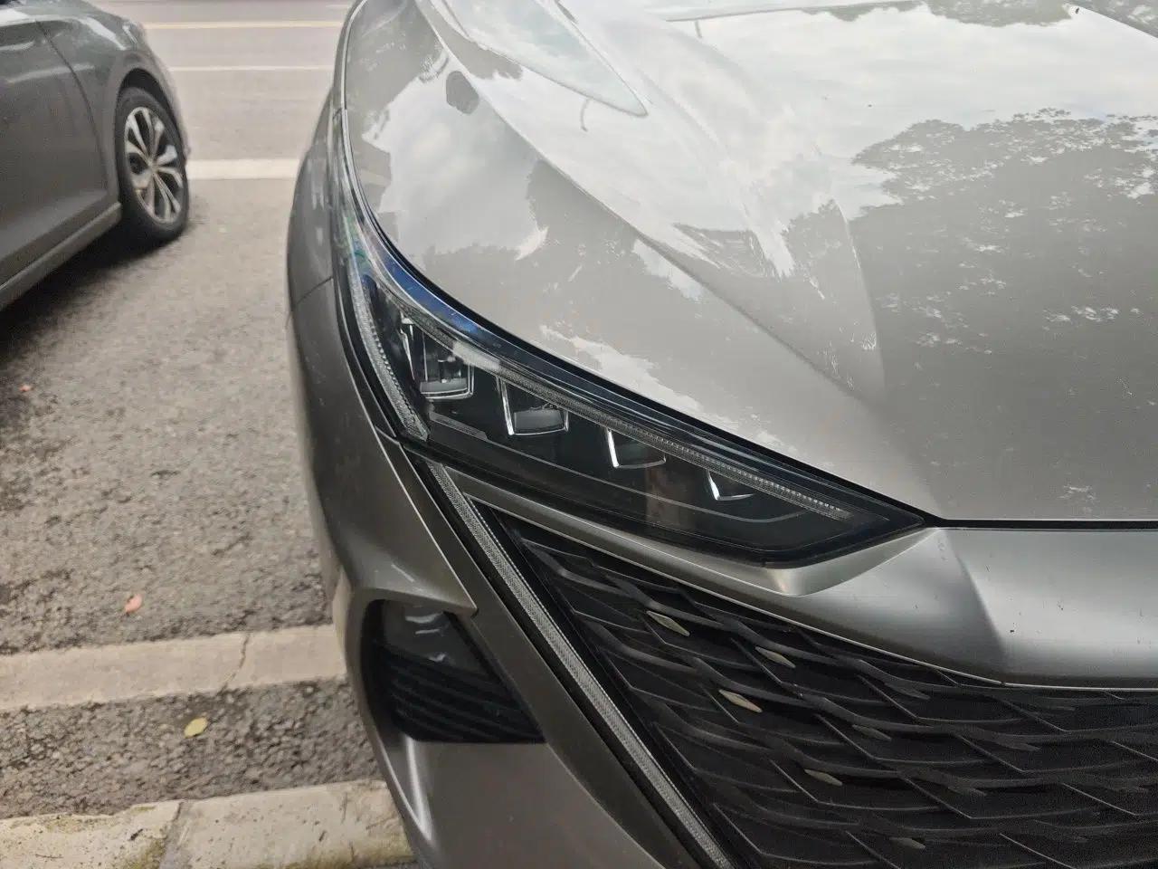 Used Roewe RX9 2023 2.0T Two-Wheel Drive Enjoyment Version — миниатюра 7