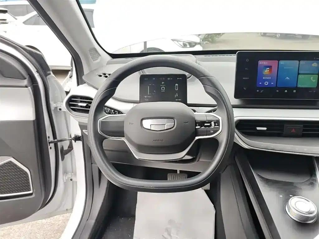 Geely Geometry A 2024 Model 410KM Travel Edition — миниатюра 11