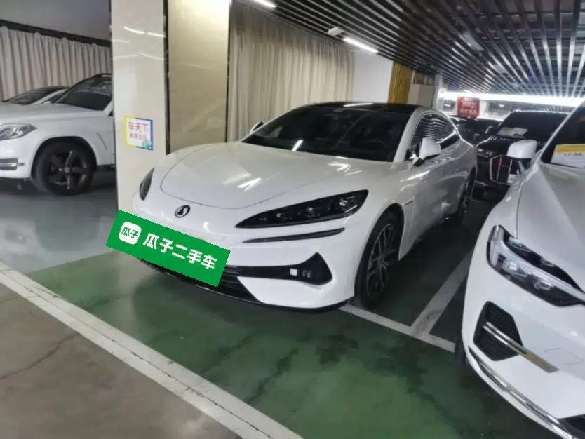 Used Denza Z9 2024 1100 km Four-Wheel Drive Max Version — миниатюра 1