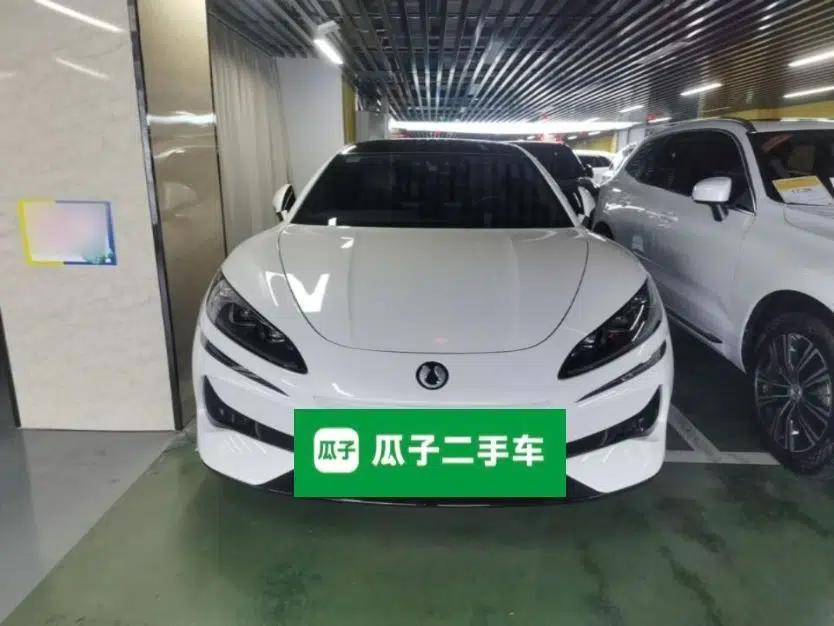 Used Denza Z9 2024 1100 km Four-Wheel Drive Max Version — миниатюра 2