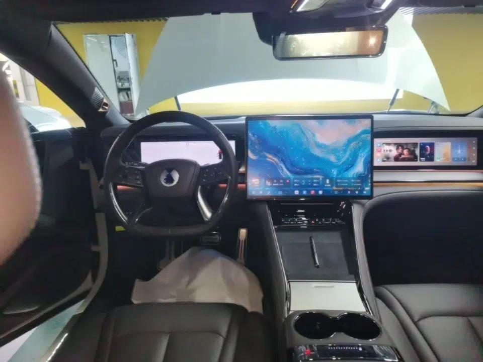 Used Denza Z9 2024 1100 km Four-Wheel Drive Max Version — миниатюра 13
