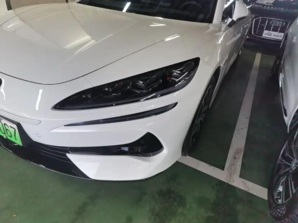 Used Denza Z9 2024 1100 km Four-Wheel Drive Max Version — миниатюра 8