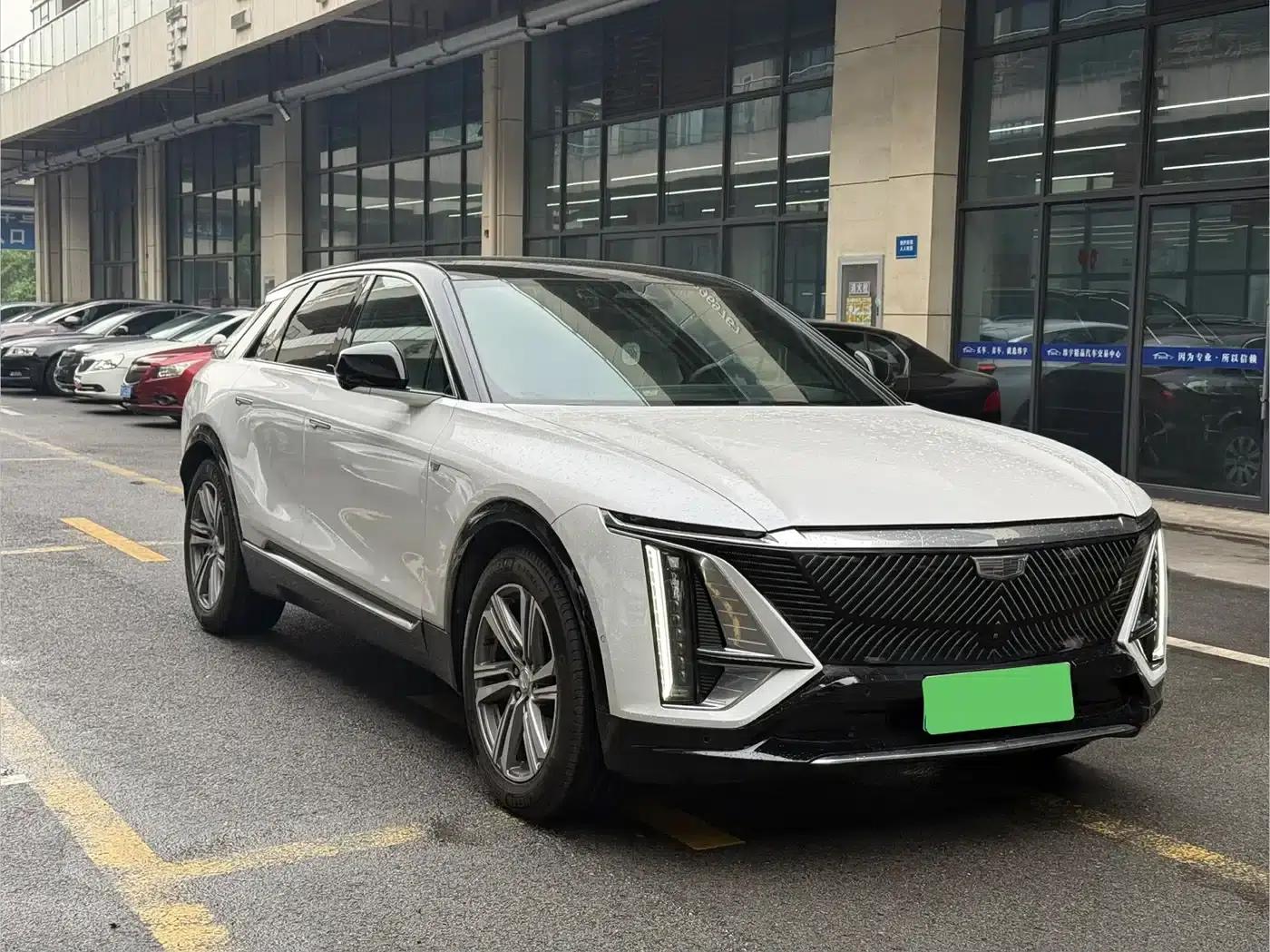 iQ Ruige 2022 Rear-Wheel Drive Long-Range Luxury Edition — миниатюра 3