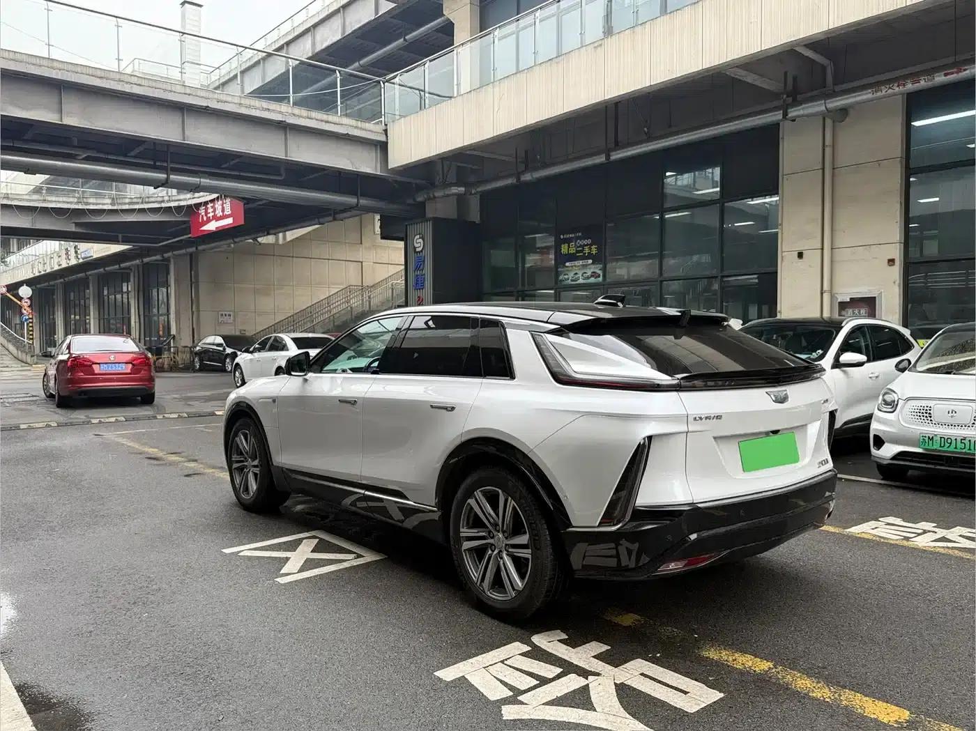 iQ Ruige 2022 Rear-Wheel Drive Long-Range Luxury Edition — миниатюра 7