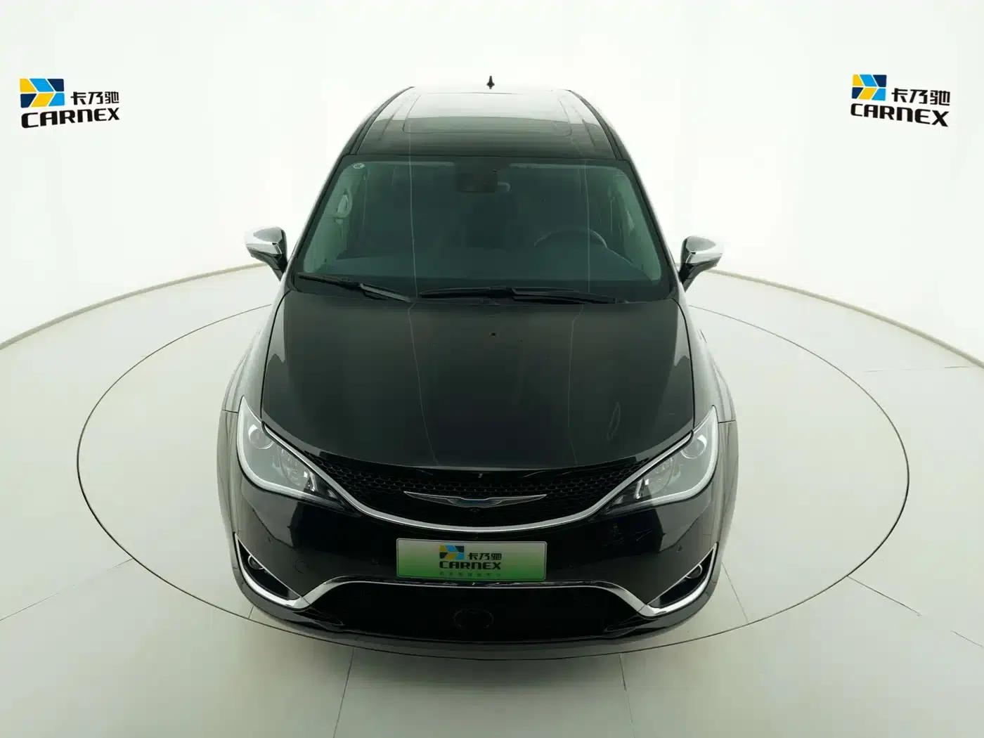 2019 Chrysler Grand Voyager PHEV (Imported) 3.6L Plug-in Hybrid — миниатюра 3
