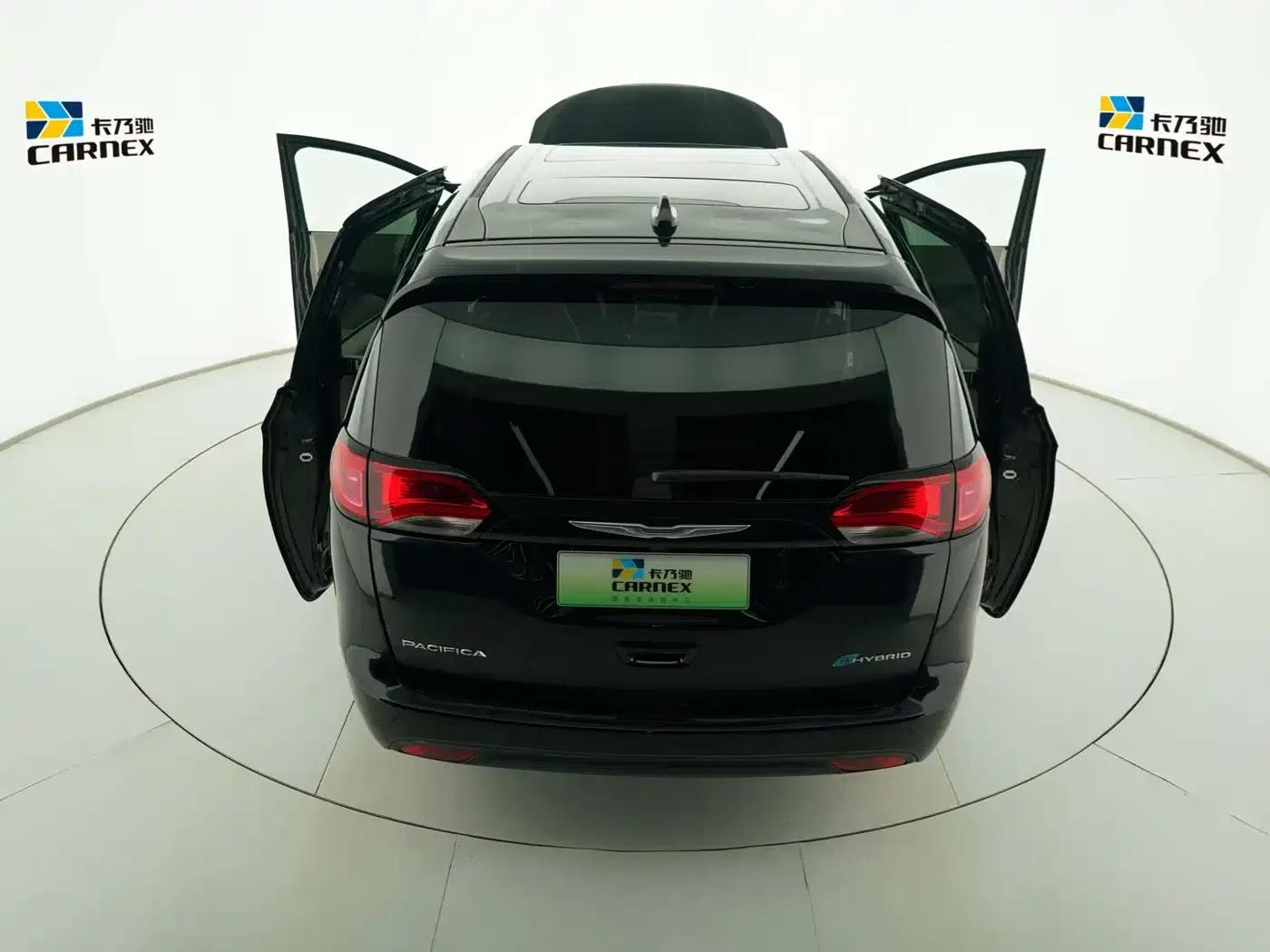 2019 Chrysler Grand Voyager PHEV (Imported) 3.6L Plug-in Hybrid — миниатюра 7