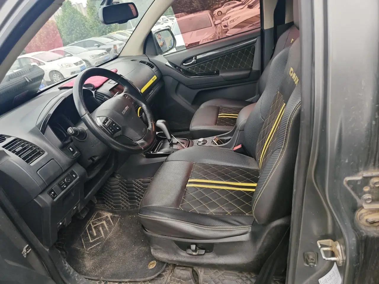Used Isuzu D-MAX 2018 3.0T Four-Wheel Drive Automatic X-POWER Edition 4JJ1-TC HI — миниатюра 15