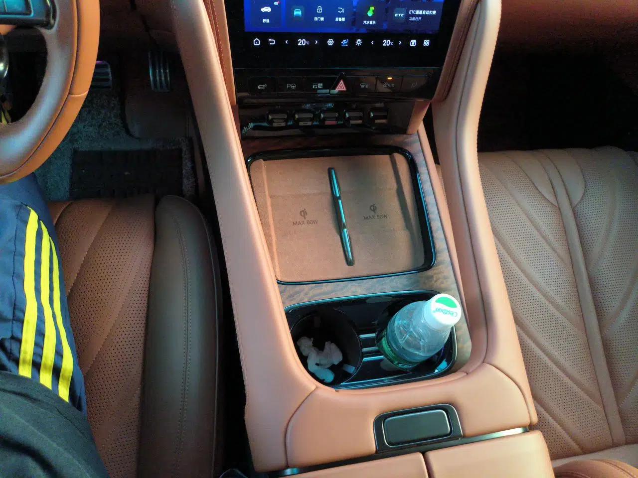Used Yangwang U8 2023 Luxury Edition — миниатюра 14