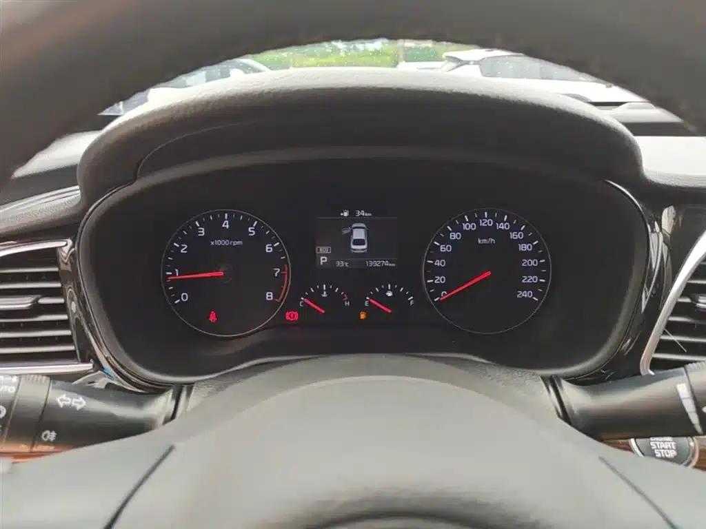K5 2019 1.8L Automatic GLS — миниатюра 12