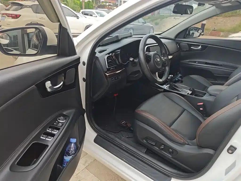 K5 2019 1.8L Automatic GLS — миниатюра 16