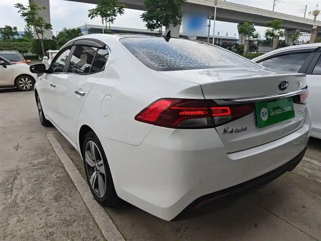 K5 2019 1.8L Automatic GLS — миниатюра 5