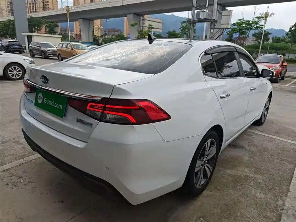 K5 2019 1.8L Automatic GLS — миниатюра 7