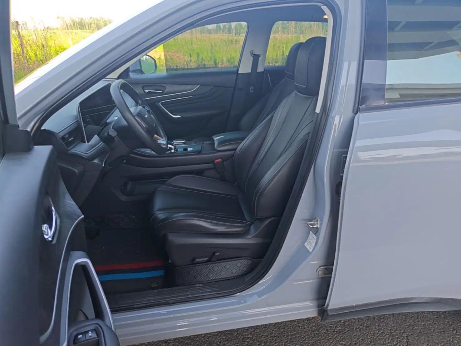 Used Venucia V 2021 260T Idol Edition — миниатюра 17