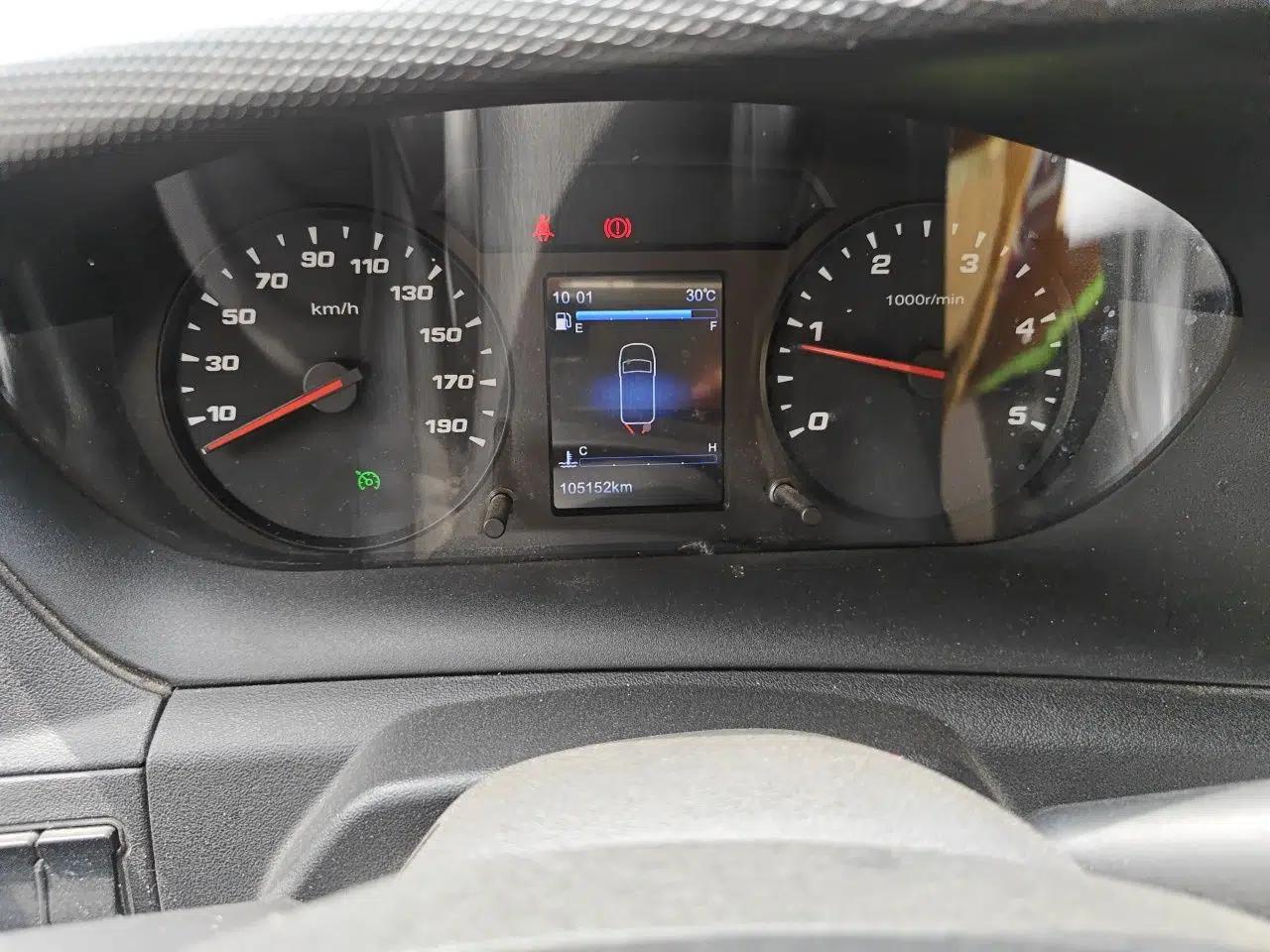 Used Iveco Eurocargo 2018 3.0T Short-Wheelbase Low-Roof Multi-Function Vehicle with Side Sliding Door F1C — миниатюра 11
