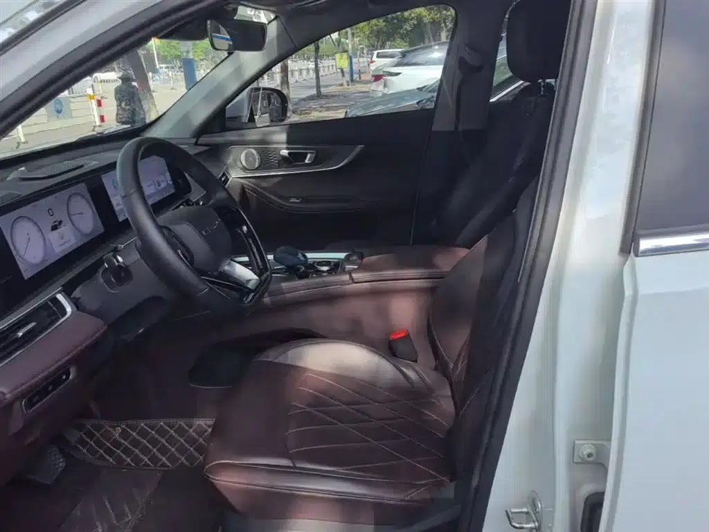 Chery Tiggo 8 PRO PHEV 2023 Champion Edition 1.5T 100km King Edition — миниатюра 15