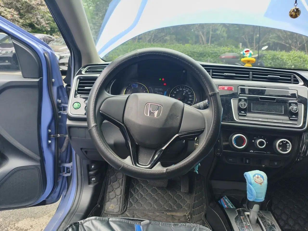 Used Honda Gienia 2017 1.5L CVT Comfort Version — миниатюра 10