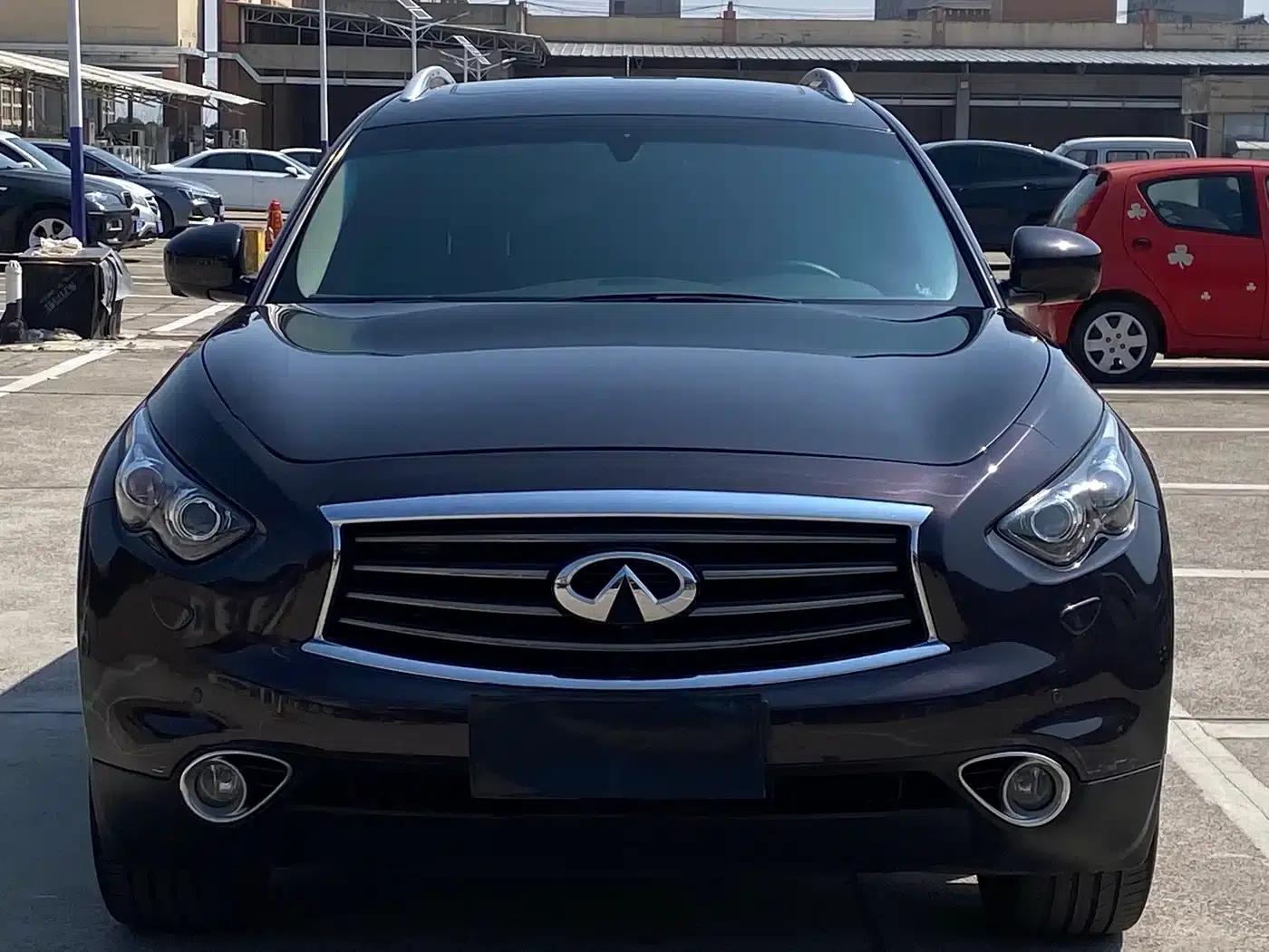 Infiniti QX70 2013 3.7L Standard Edition — миниатюра 2