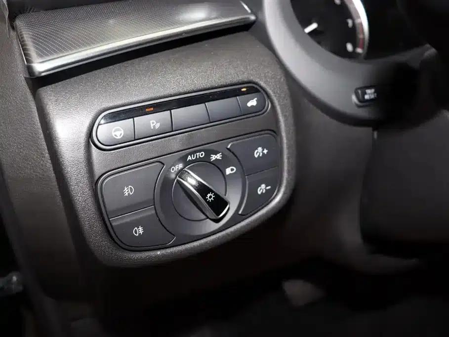 Infiniti QX55 2022 2.0T AWD Premium Edition — миниатюра 12