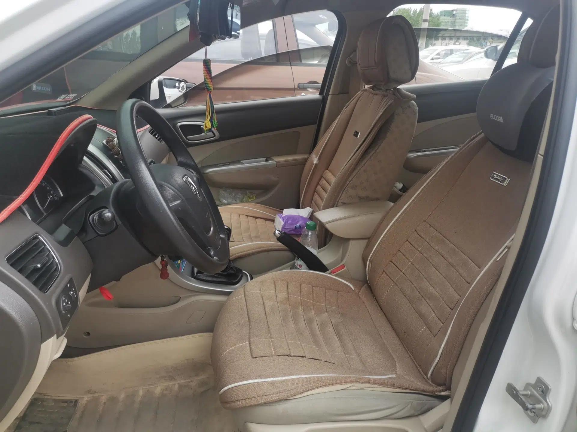 Used Baojun 630 2014 1.5L manual Comfort trim level — миниатюра 15