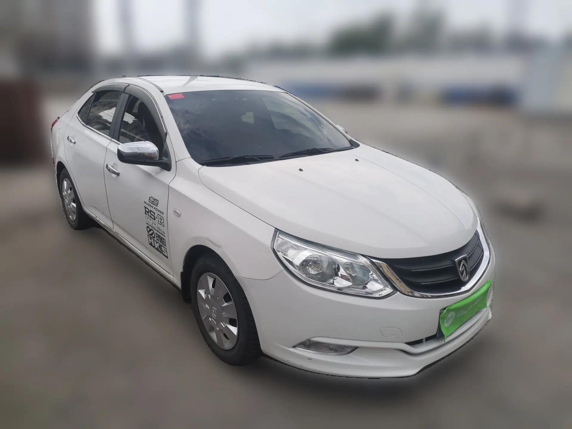 Used Baojun 630 2014 1.5L manual Comfort trim level — миниатюра 3