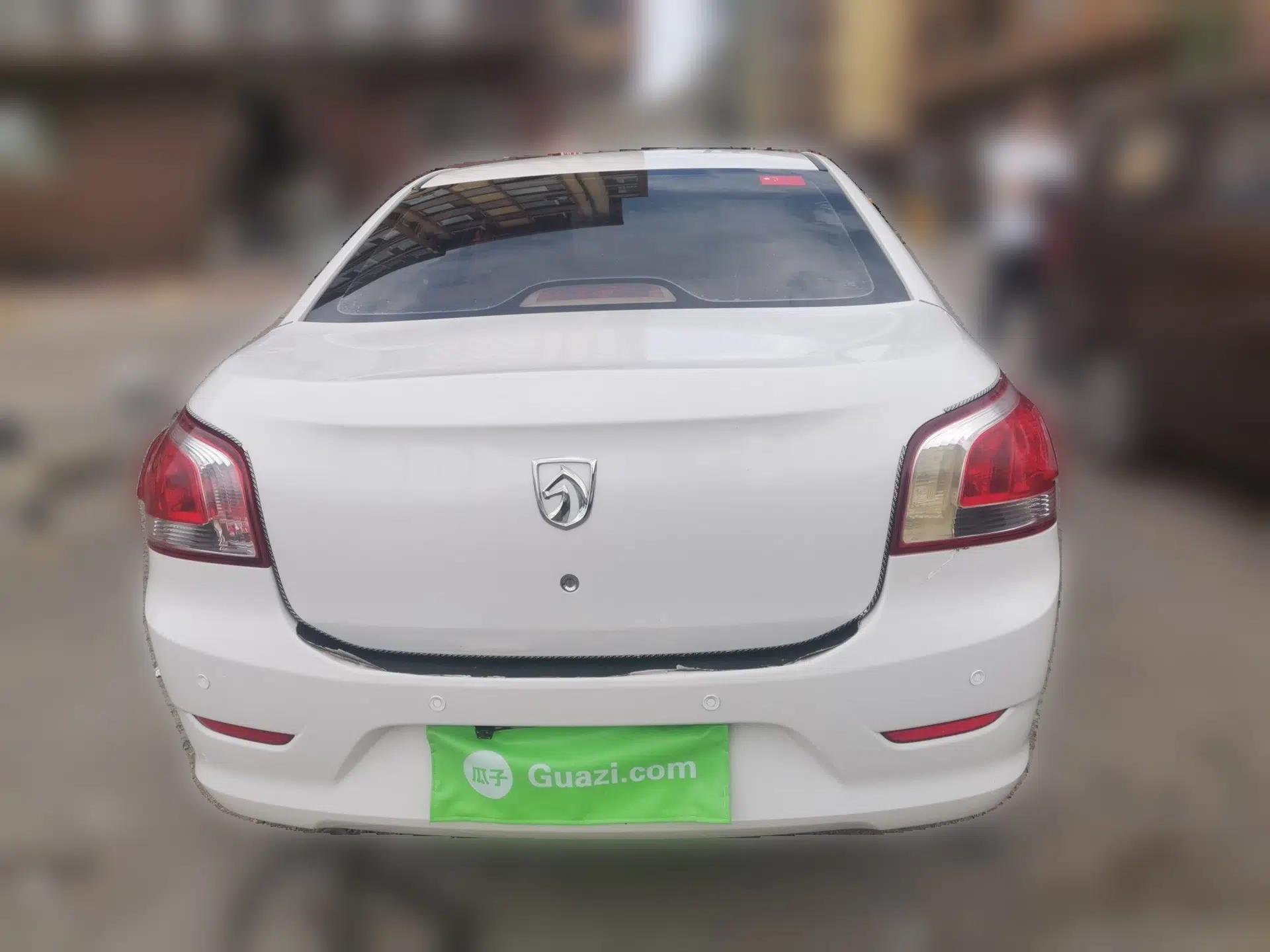 Used Baojun 630 2014 1.5L manual Comfort trim level — миниатюра 5