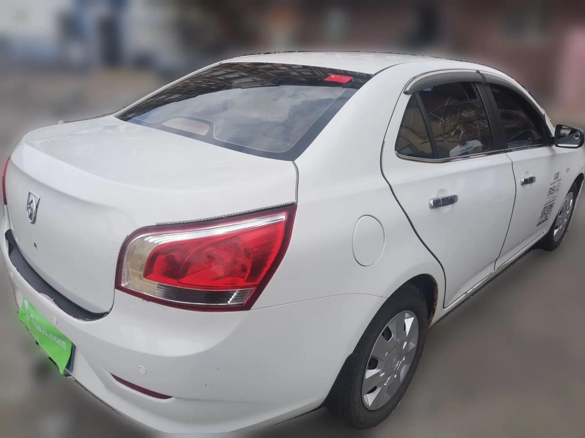 Used Baojun 630 2014 1.5L manual Comfort trim level — миниатюра 6