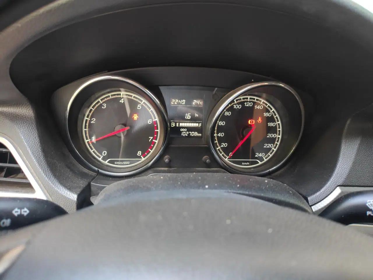 Used Bestune B30 2016 1.6L manual luxury version — миниатюра 11